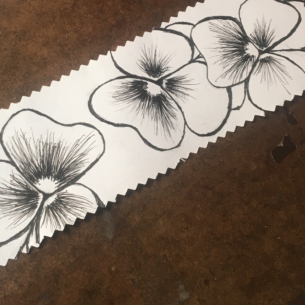 Custom stylized flowers - Picture 2 of 3